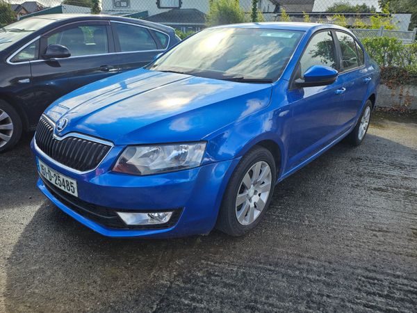 Skoda Octavia 2015 367032824