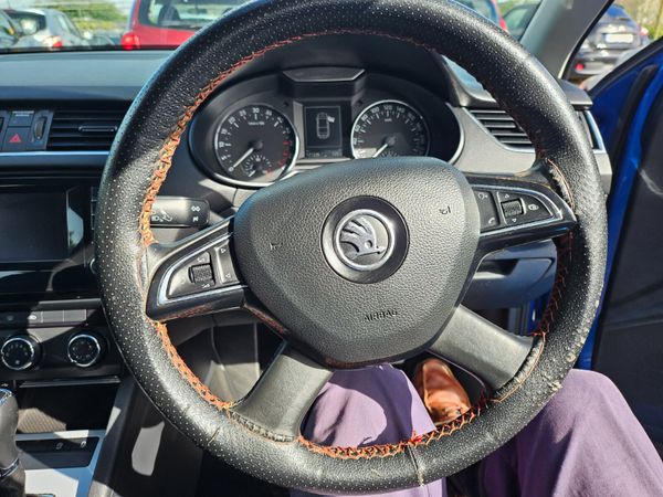 Skoda Octavia 2015 367032820