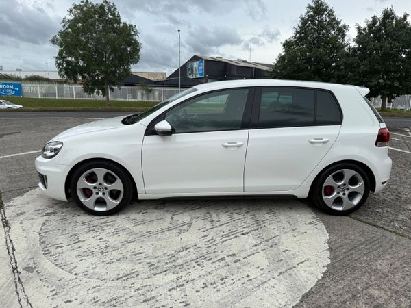 Volkswagen Golf Gti 2012 45,000 kms 367040192