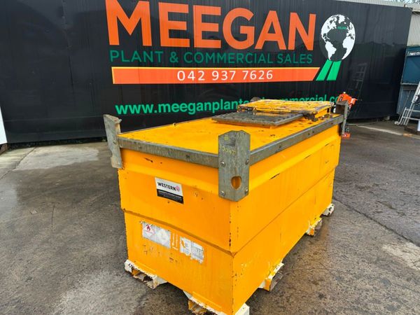 WESTERN 2000 LTR FUEL BOWSER ....1004T 367041434
