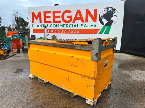 WESTERN 2000 LTR FUEL BOWSER ....1004T 367041432