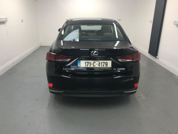 17 LEXUS IS 300H HYBRID /// FINANCE AVAILABLE 367058326