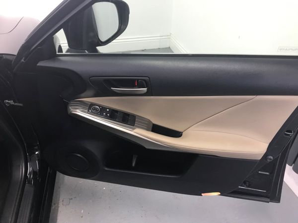 17 LEXUS IS 300H HYBRID /// FINANCE AVAILABLE 367058338