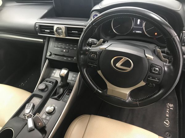 17 LEXUS IS 300H HYBRID /// FINANCE AVAILABLE 367058341