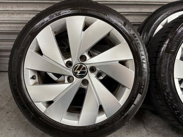Volkswagen Golf Alloys 17” 367074981