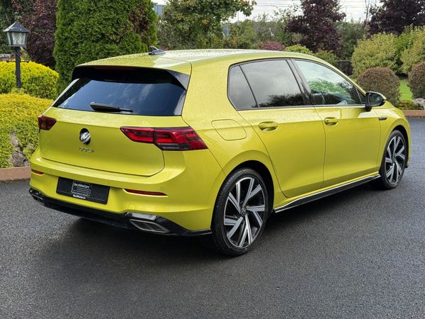 Stunning 221 Volkswagen Golf R-Line! 367085269