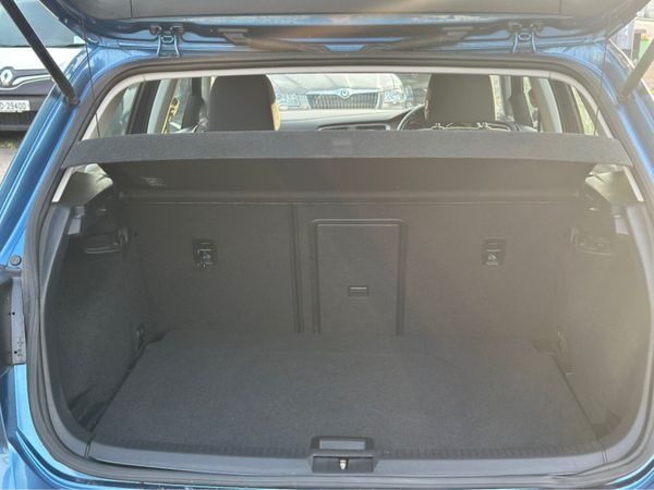 Volkswagen Golf AUTOMATIC LOW MILEAGE VW GOLF 367089684