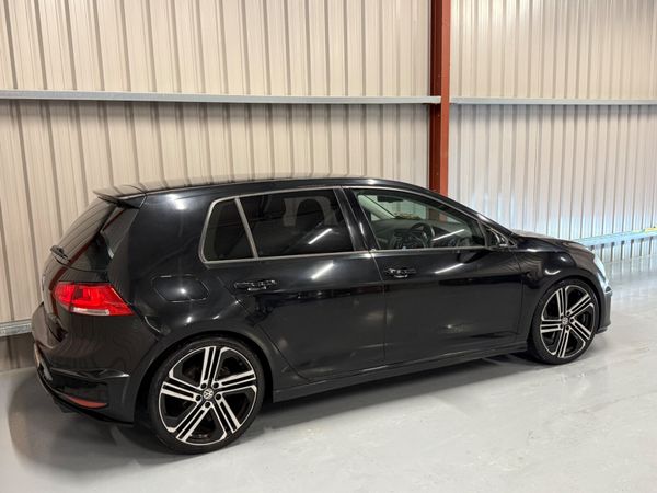 Volkswagen Golf 2014 1.6TDI 367117936