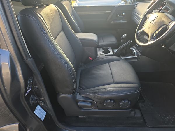 Mitsubishi Pajero 3.2 DiD SWB 367129965