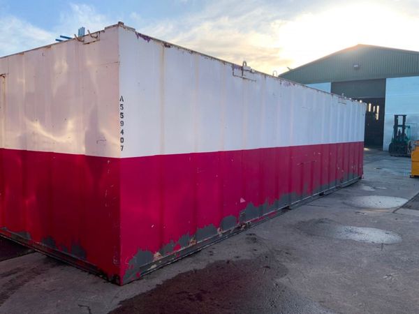 32ft x 10ft SITE STORAGE CONTAINER..........3925. 367149035
