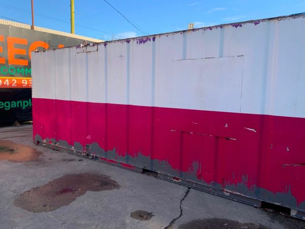 32ft x 10ft SITE STORAGE CONTAINER..........3925. 367149032
