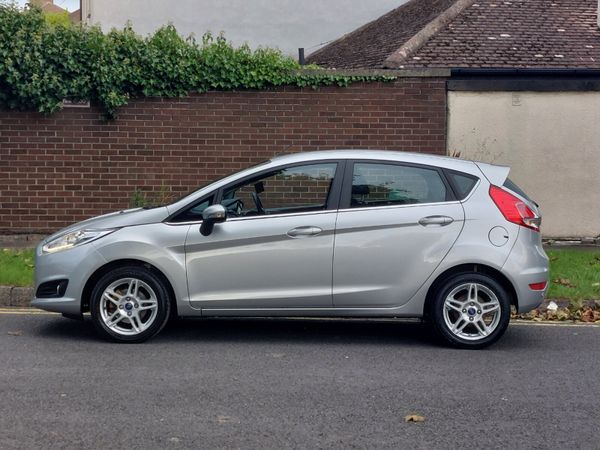 Ford Fiesta Titanium 1.25 Petrol *Only 42k* 2015 367142547