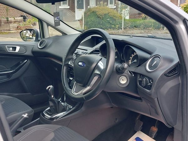 Ford Fiesta Titanium 1.25 Petrol *Only 42k* 2015 367142559
