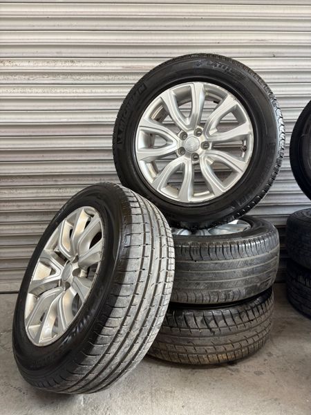 Selection Of Range Rover Evoque Alloys 367156271