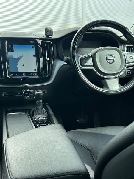 Volvo XC60 D4 AWD *NewModel Momentum 367158950