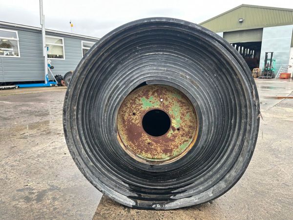 134 foot of 64 inch rubber conveyor matting ....0 367161516