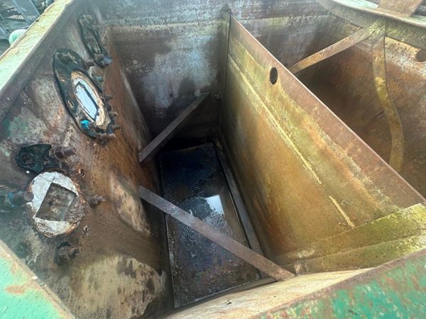 Sed tank. 367162478
