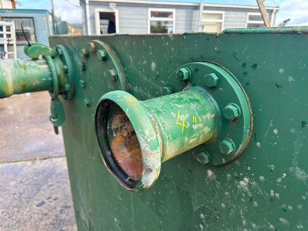 Sed tank. 367162473