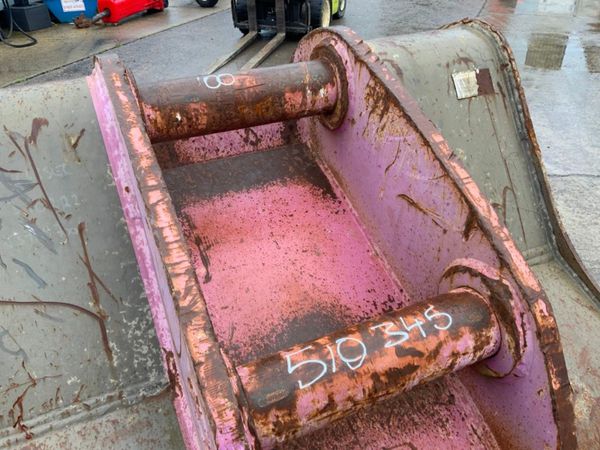 48" VOLVO DIGGING BUCKET.....100mm PINS......1516. 367174504