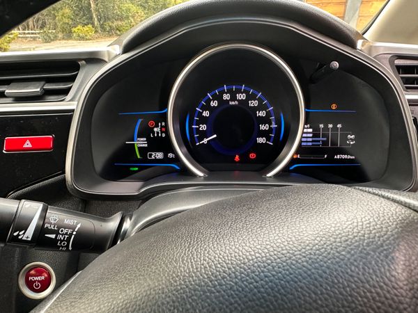 Honda Fit 2016 1.5 Hybrid 367175924