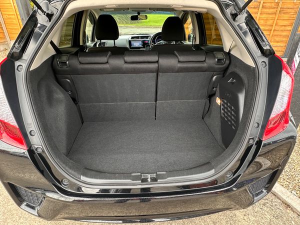 Honda Fit 2016 1.5 Hybrid 367175925