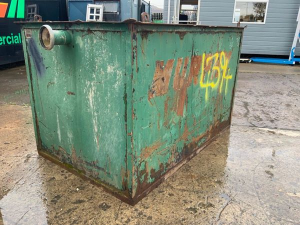 3000lts SILT RETENTION / FILTRATION TANK.....4394. 367185625