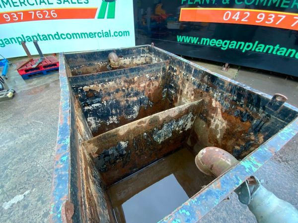3000lts SILT RETENTION / FILTRATION TANK.....4394. 367185627