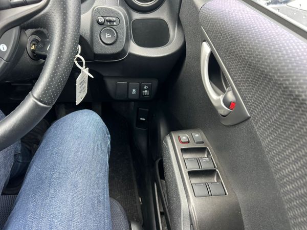 12 Honda Jazz 1.3 367186488