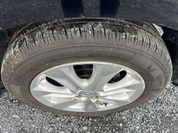 12 Honda Jazz 1.3 367186495