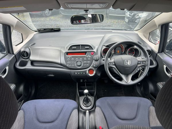 12 Honda Jazz 1.3 367186490