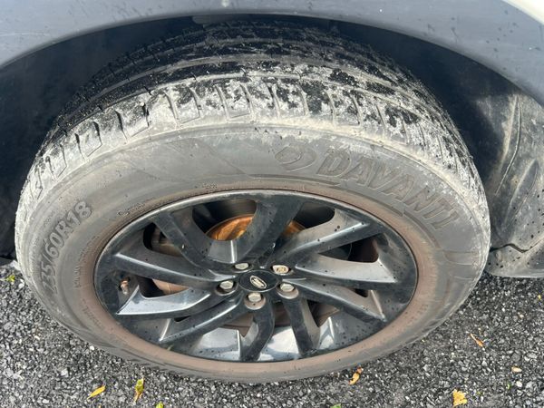 2016 Land Rover Discovery Sport 7 Seats 367186732