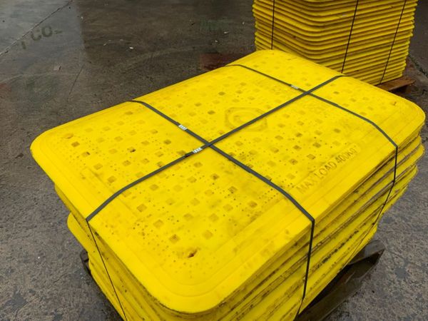 PEDESTRIAN TRENCH COVERS.....48" x 32".......4255. 367181946