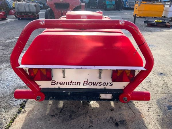 SINGLE AXLE BRENDON WATER BOWSER....1034 367239941