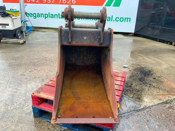 24" RHINOX DIGGING BUCKET.....65mm PINS.....577v. 367244258