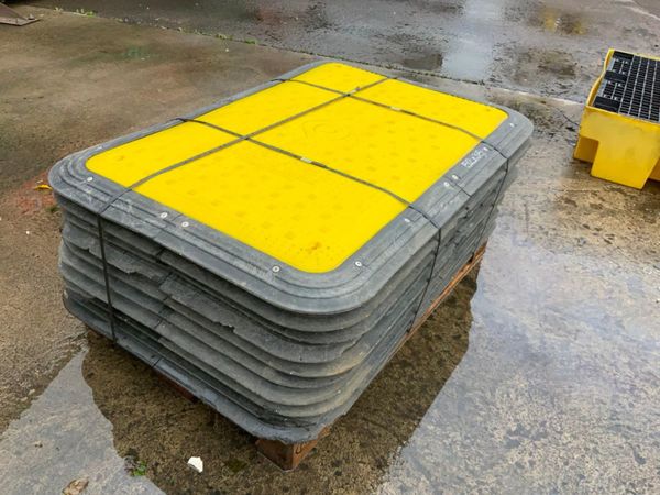 52" x 35" PEDESTRIAN TRENCH COVERS......5235. 367249881