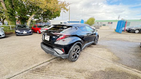 Toyota C-HR 1.8 Hybrid 2018 367257464
