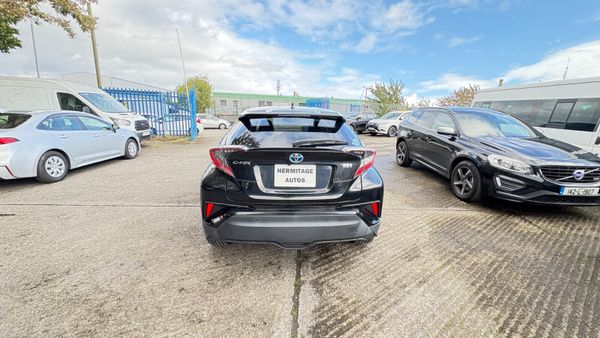 Toyota C-HR 1.8 Hybrid 2018 367257466