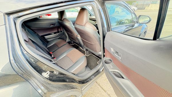 Toyota C-HR 1.8 Hybrid 2018 367257462