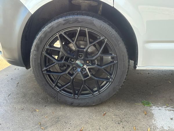 Volkswagen Transporter 2021 367269403