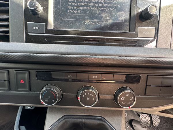 Volkswagen Transporter 2021 367269415