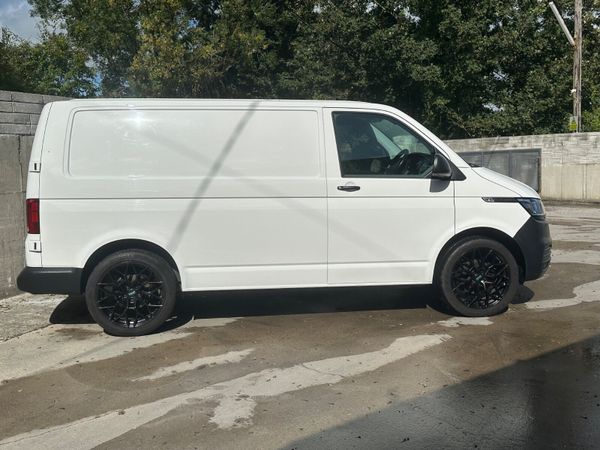 Volkswagen Transporter 2021 367269410