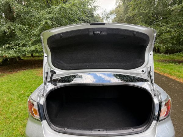 Mazda 6 Diesel Sport Low KM 2012 367276535