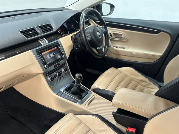 132 VOLKSWAGEN CC 2.0TDI 140 SPORT = IMMACULATE / 367286100