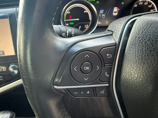 2019 Toyota CAMRY 2.5 Hybrid automatic 367286266