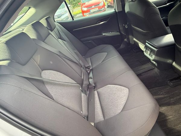 2019 Toyota CAMRY 2.5 Hybrid automatic 367286278