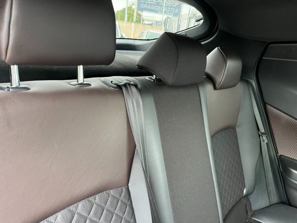 TOYOTA C-HR 2019, 1.8 HYBRID AUTO LOW KM HIGH SPEC 367283532