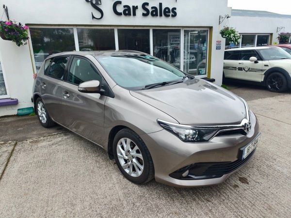 Toyota Auris 1.4 D-4d (90) 5Dr Aura 367290235