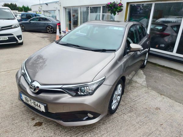 Toyota Auris 1.4 D-4d (90) 5Dr Aura 367290233