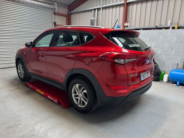 Hyundai Tucson 2016 367305077
