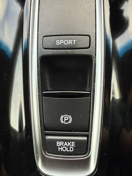 2016 Honda vezel 1.5 hybrid, only 60k Miles 367318503